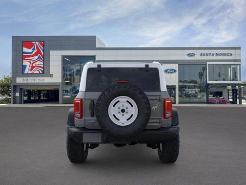 Carbonized Gray Metallic 2026 Ford Bronco Heritage Edition