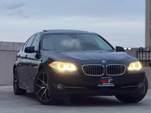 2013 BMW 550 550i Sedan 4D