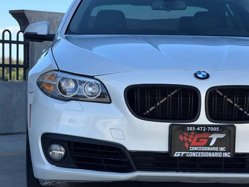 2015 BMW 528 528i Sedan 4D