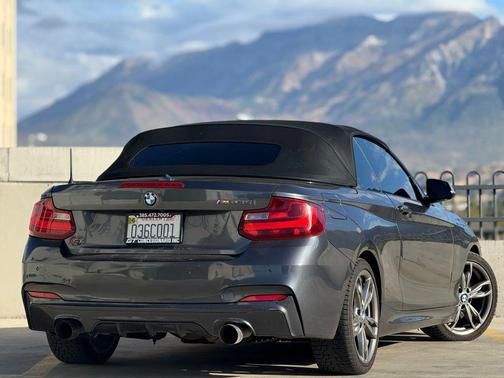 2015 BMW M235 M235i Convertible 2D