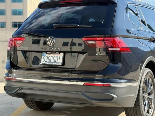 2022 Volkswagen Tiguan 2.0T SE 4MOTION