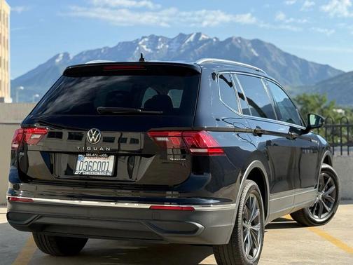 2022 Volkswagen Tiguan 2.0T SE 4MOTION