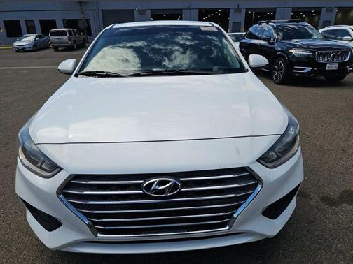 2019 Hyundai Accent SE