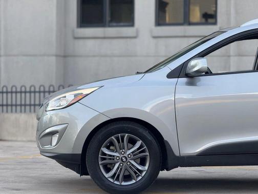 2015 Hyundai TUCSON SE