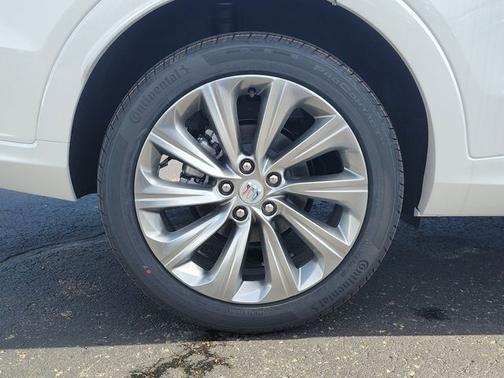 White Frost Tricoat 2026 Buick Envista Avenir