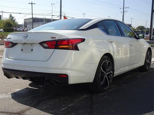 2023 Nissan Altima 2.5 SR