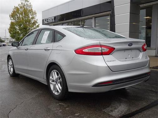 2013 Ford Fusion SE