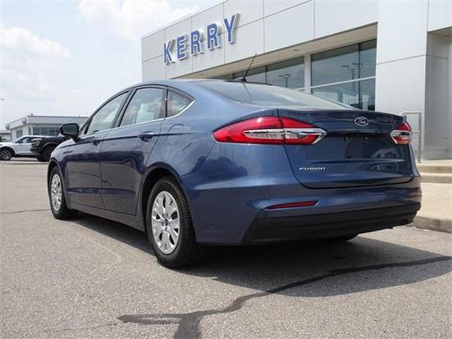 2019 Ford Fusion S