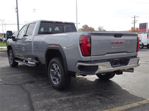 2026 GMC Sierra 3500 SLT