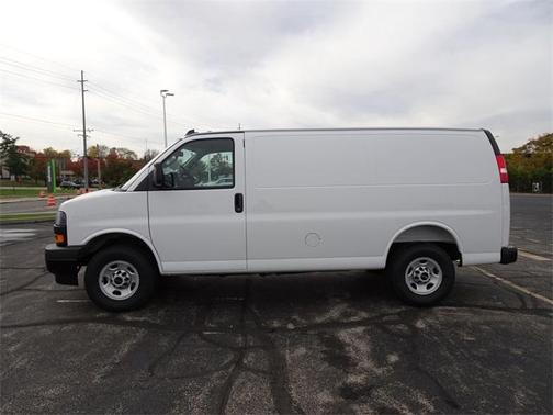 2025 GMC Savana 2500 Work Van
