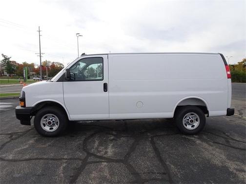 2025 GMC Savana 2500 Work Van