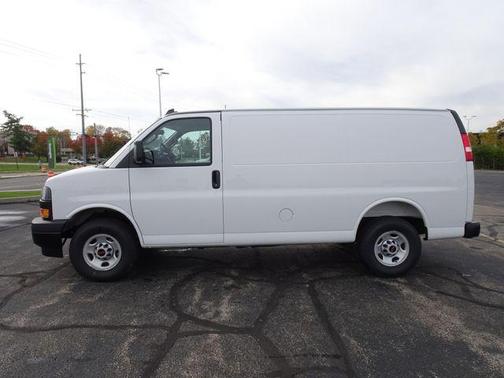 2025 GMC Savana 2500 Work Van