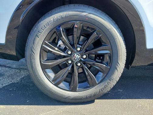 Summit White 2026 Buick Envista Sport Touring