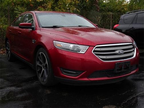 2015 Ford Taurus SEL