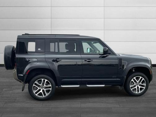 2021 Land Rover Defender 110 X-Dynamic HSE