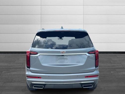 2025 Cadillac XT6 Premium Luxury FWD