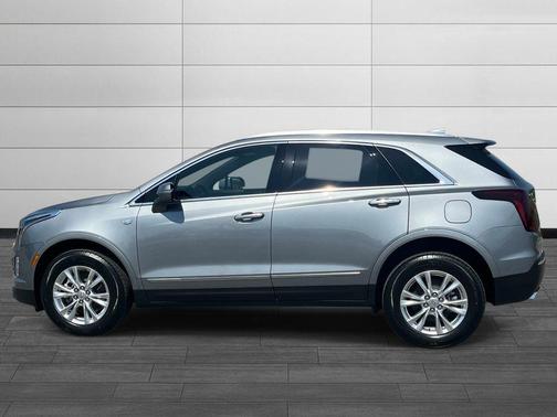 Argent Silver Metallic 2026 Cadillac XT5 Luxury