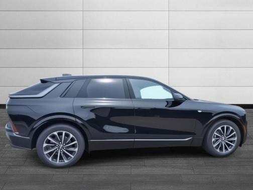 2025 Cadillac LYRIQ Sport