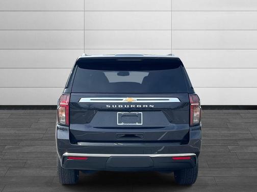 2024 Chevrolet Suburban LS