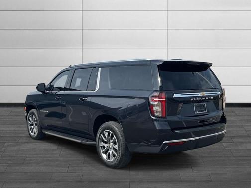 2024 Chevrolet Suburban LS