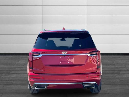 2025 Cadillac XT6 Premium Luxury FWD