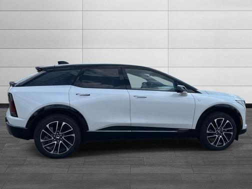 2025 Cadillac OPTIQ Sport 1 AWD