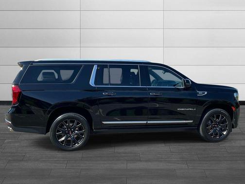 Onyx Black 2023 GMC Yukon XL Denali