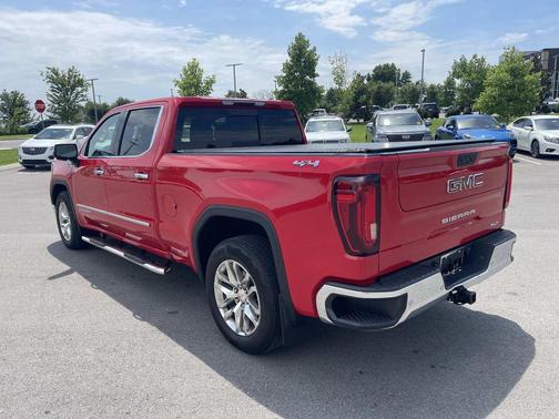 Cardinal Red 2022 GMC Sierra 1500 SLT