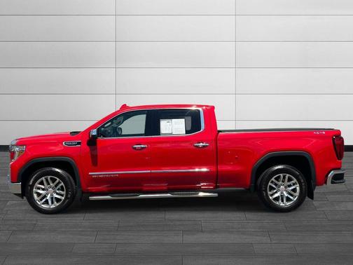 Cardinal Red 2022 GMC Sierra 1500 SLT