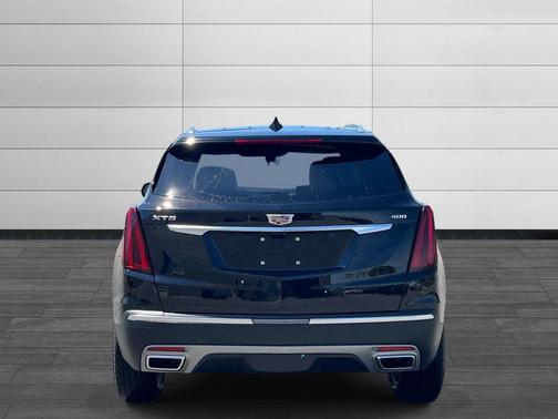 Stellar Black Metallic 2026 Cadillac XT5 Premium Luxury