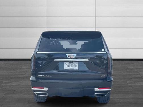 2025 Cadillac Escalade Premium Luxury