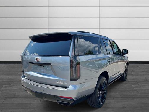 Argent Silver Metallic 2026 Cadillac Escalade Sport Platinum