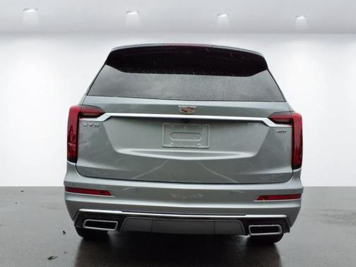 2025 Cadillac XT6 Premium Luxury FWD