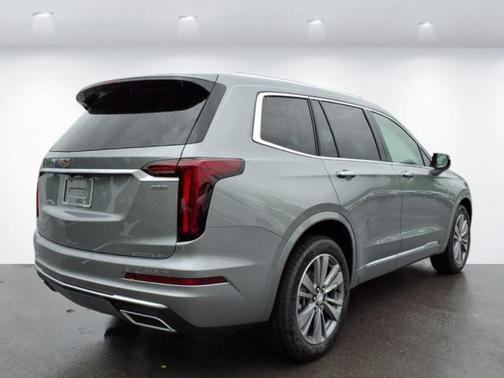 2025 Cadillac XT6 Premium Luxury FWD