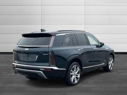 2026 Cadillac VISTIQ Luxury