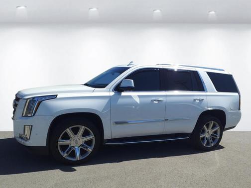 2017 Cadillac Escalade Luxury