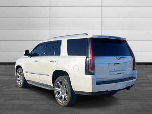 2017 Cadillac Escalade Luxury