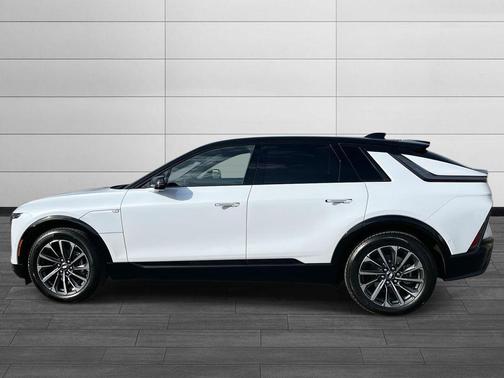 2026 Cadillac LYRIQ Premium Sport