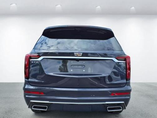 2025 Cadillac XT6 Premium Luxury FWD