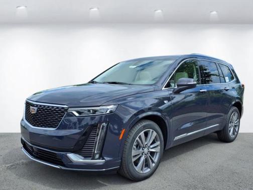 2025 Cadillac XT6 Premium Luxury FWD