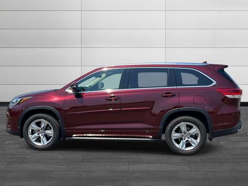 Ooh La La Rouge Mica 2018 Toyota Highlander Limited