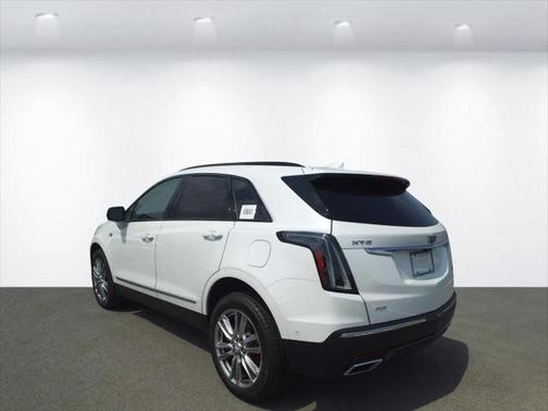 2025 Cadillac XT5 Sport
