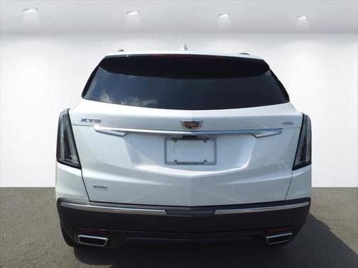 2025 Cadillac XT5 Sport