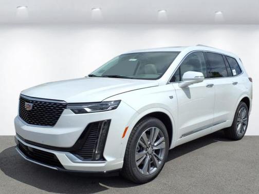 2025 Cadillac XT6 Premium Luxury FWD