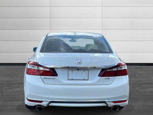 White Orchid 2017 Honda Accord EX-L