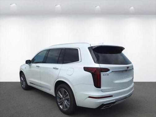 2025 Cadillac XT6 Premium Luxury FWD