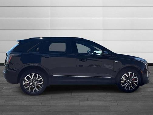 2023 Cadillac XT5 Sport