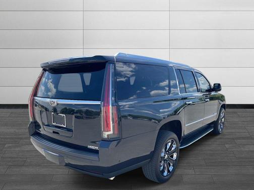Manhattan Noir Metallic 2019 Cadillac Escalade ESV Luxury