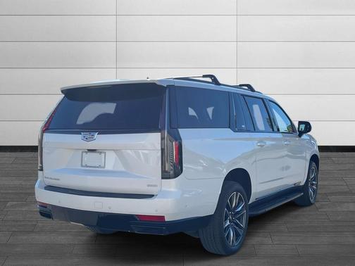 2023 Cadillac Escalade ESV Sport