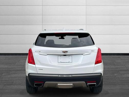 2017 Cadillac XT5 Platinum